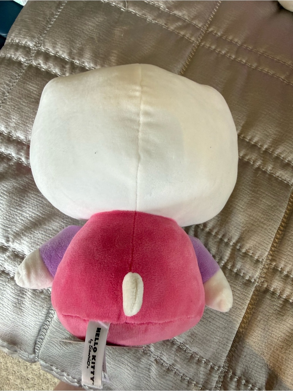 BUNDLE OF FOUR BNWT Hello Kitty 9” Stuffed Dolls - 4 Different Color Variations - Picture 7 of 9